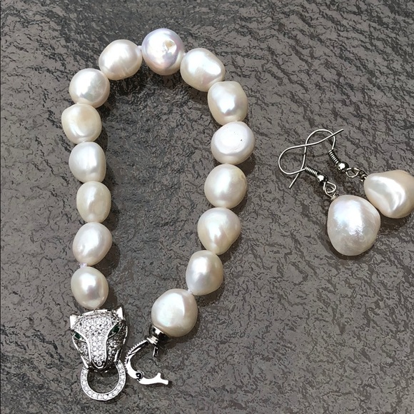 Genuine Pearl Bracelet earring  with silk bag New! - Picture 3 of 4